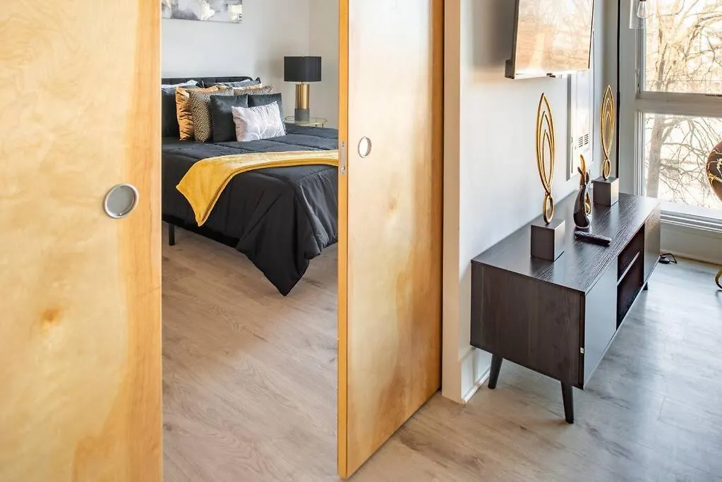 Luxurious & Comfy Downtown Oasis ~ Views ~ Parking Apartment Charlotte